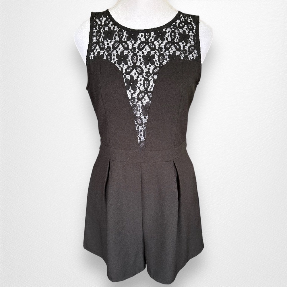 Jennyfer Jumpsuit Romper Size Medium (M)